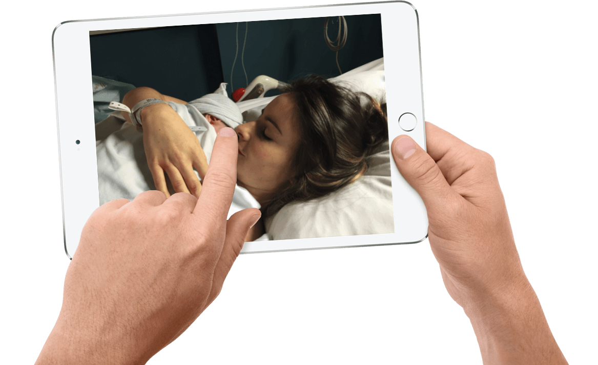 Display Hero iPad Mini com foto do Santiago